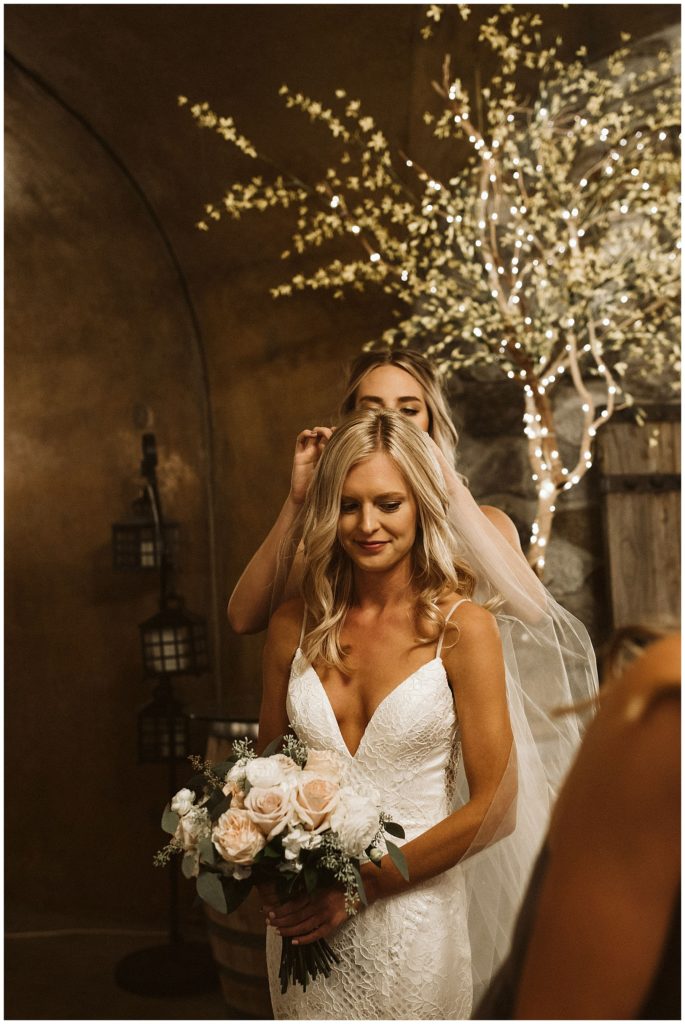 karmavineyardsweddinglakechelanseattleintimateweddingphotographer bride getting ready