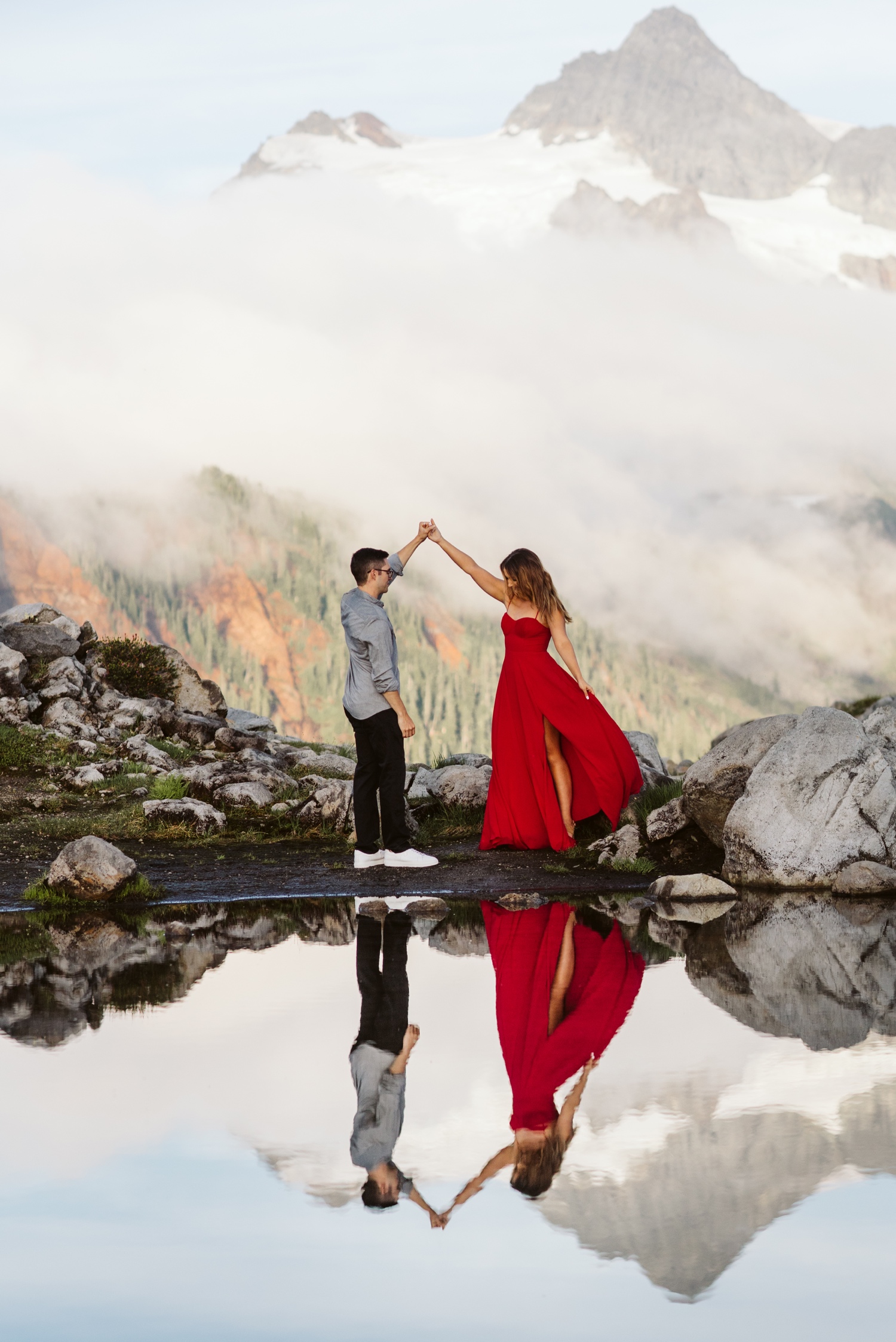 couple-dancing-with-mountain-in-background